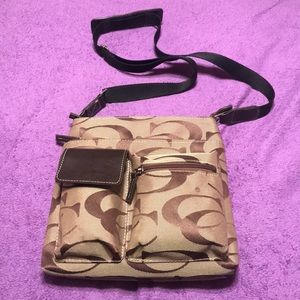 Cleto Crossbody bag